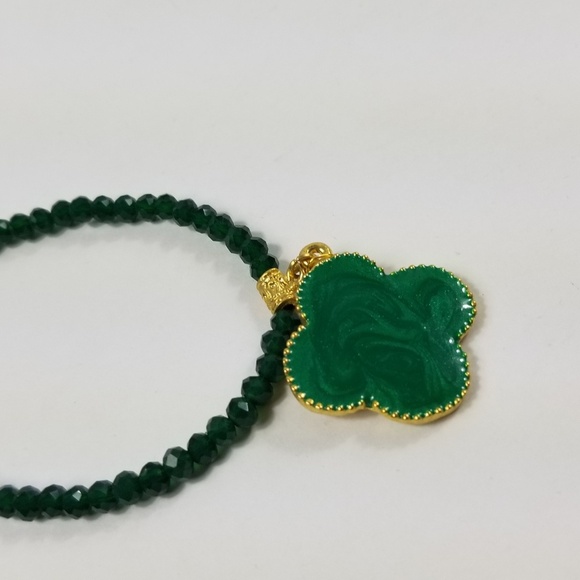 Arm candy - Picture 1 of 3